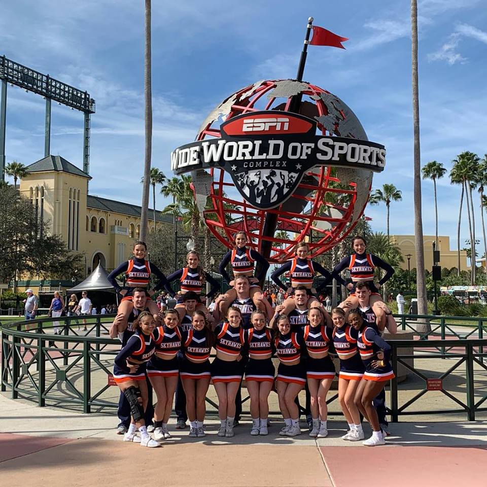 UTM cheerleaders compete in national competition